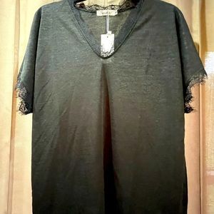 Belinda, Women’s XL, V-neck short sleeve top, Black. NWT